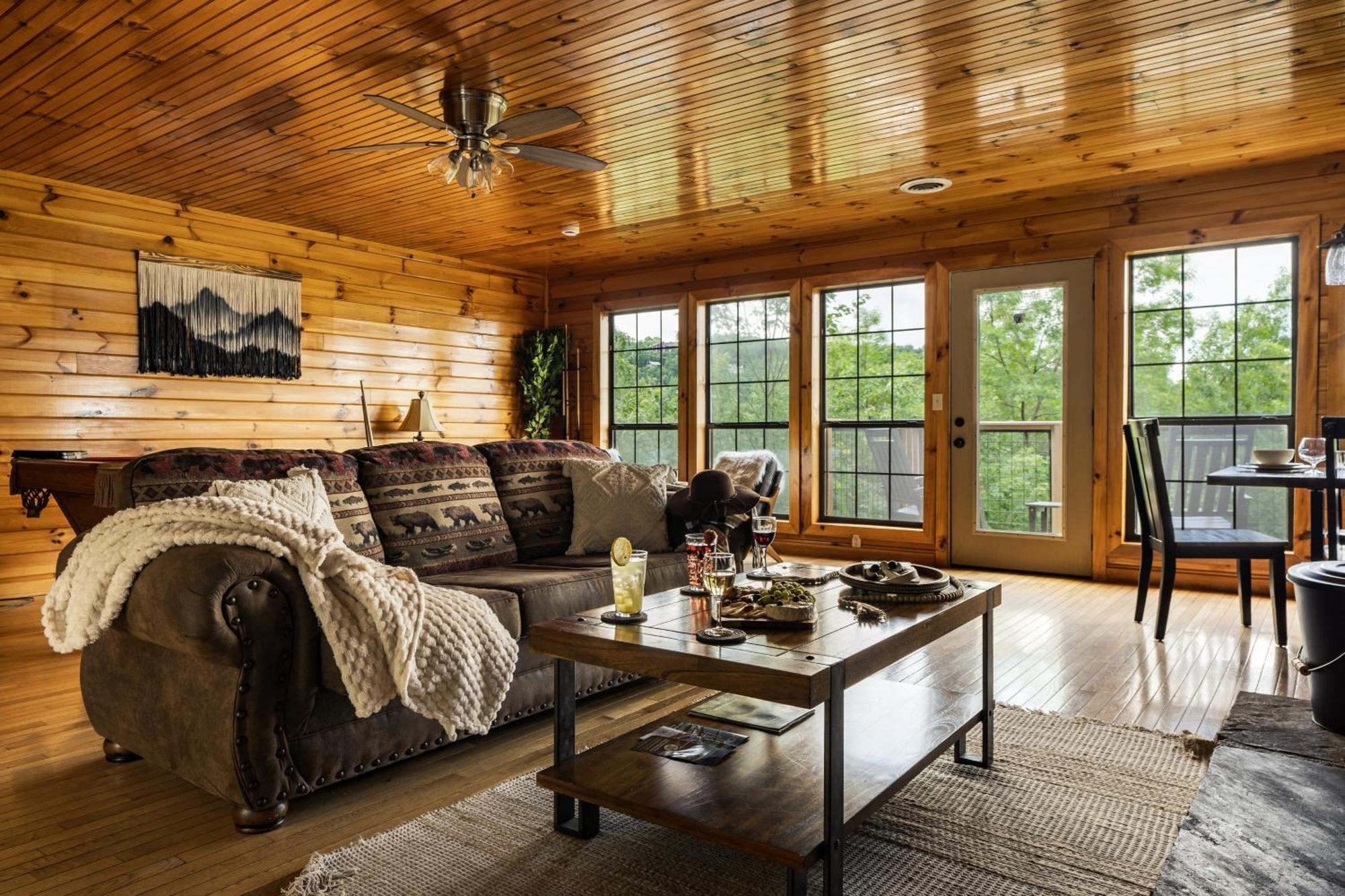 蓋特林堡Elevista - Quaint&Private-Views-Hottub-Pooltable-Bears-3 Clubhouse Pools别墅 外观 照片